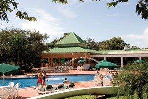Alberca al aire libre