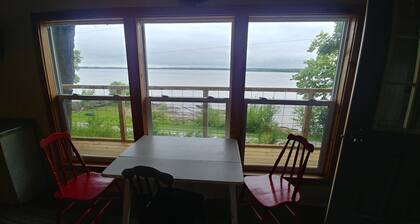 Riverfront Cabin mit kleinen Strand kurze Fahrt von Nauvoo