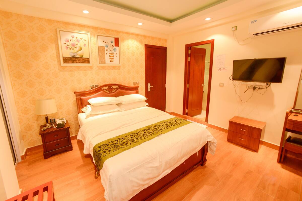 Standard Double Room, City View | Premium bedding, in-room safe, desk, free WiFi