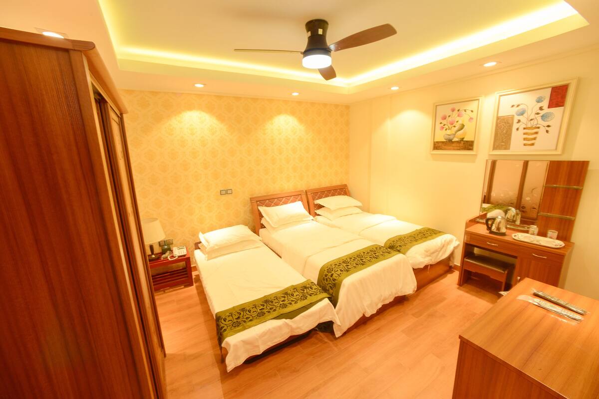 Triple Room | Premium bedding, in-room safe, desk, free WiFi