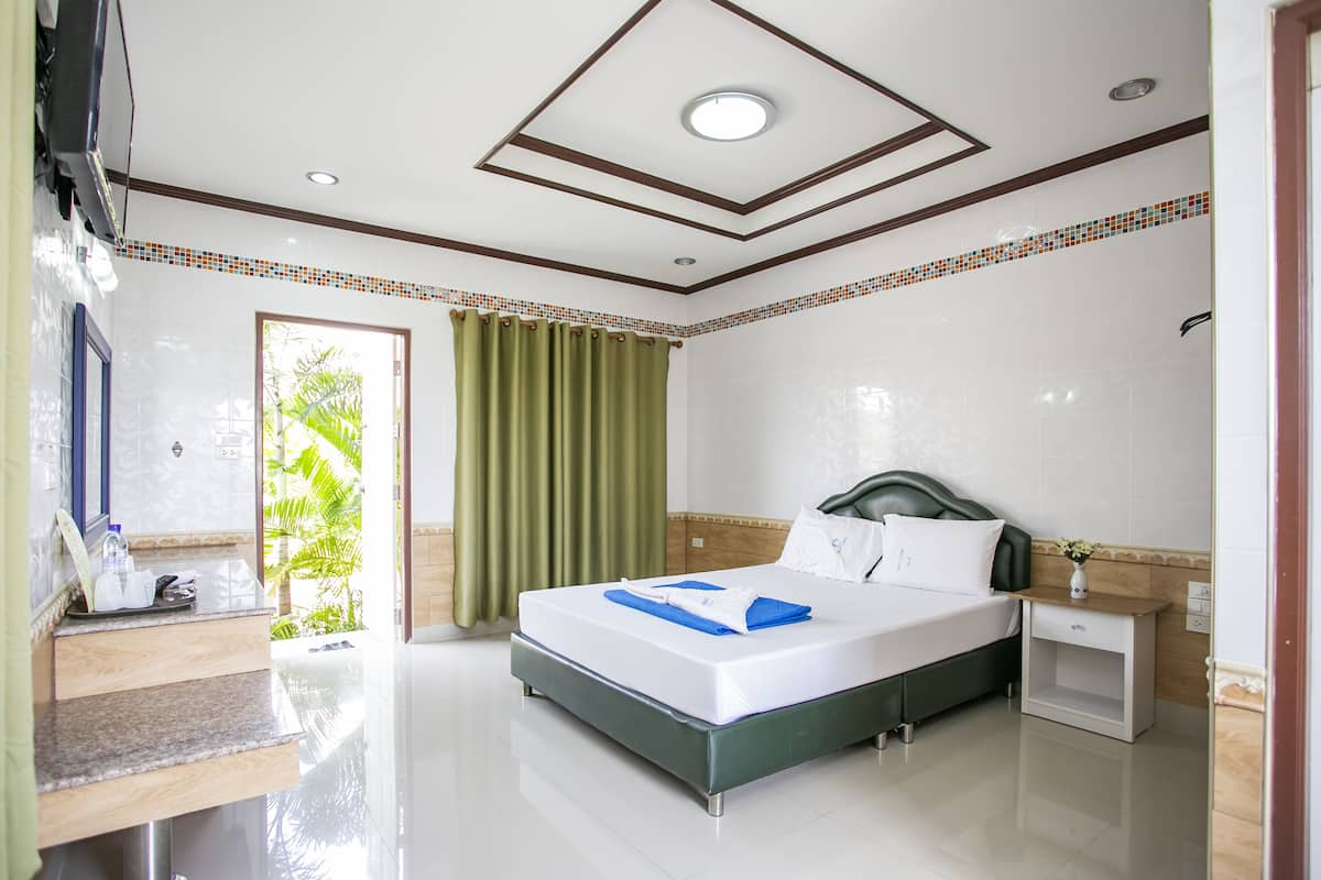 Standard Double Room | Free WiFi