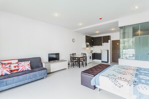 Studio, 1 Schlafzimmer | Zimmersafe, Schreibtisch, Verdunkelungsvorhänge, Bügeleisen/Bügelbrett