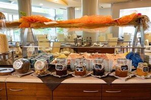 Petit déjeuner buffet compris tous les jours