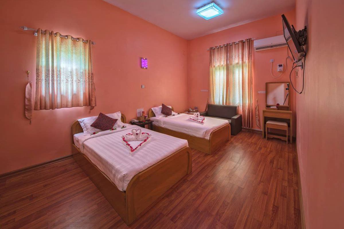 Superior Room | Minibar, in-room safe, desk, WiFi (free)