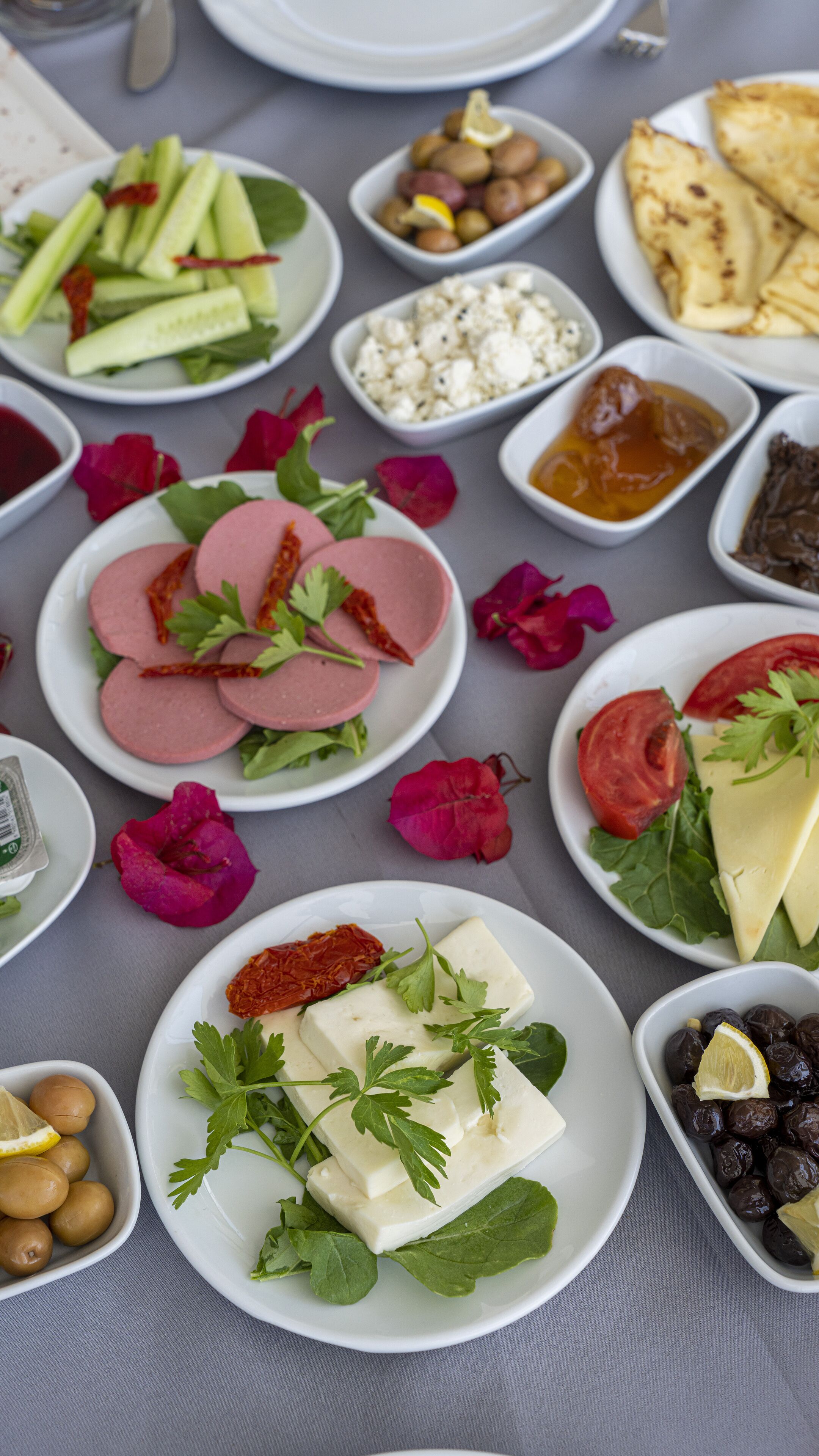 fridge, cleaning supplies