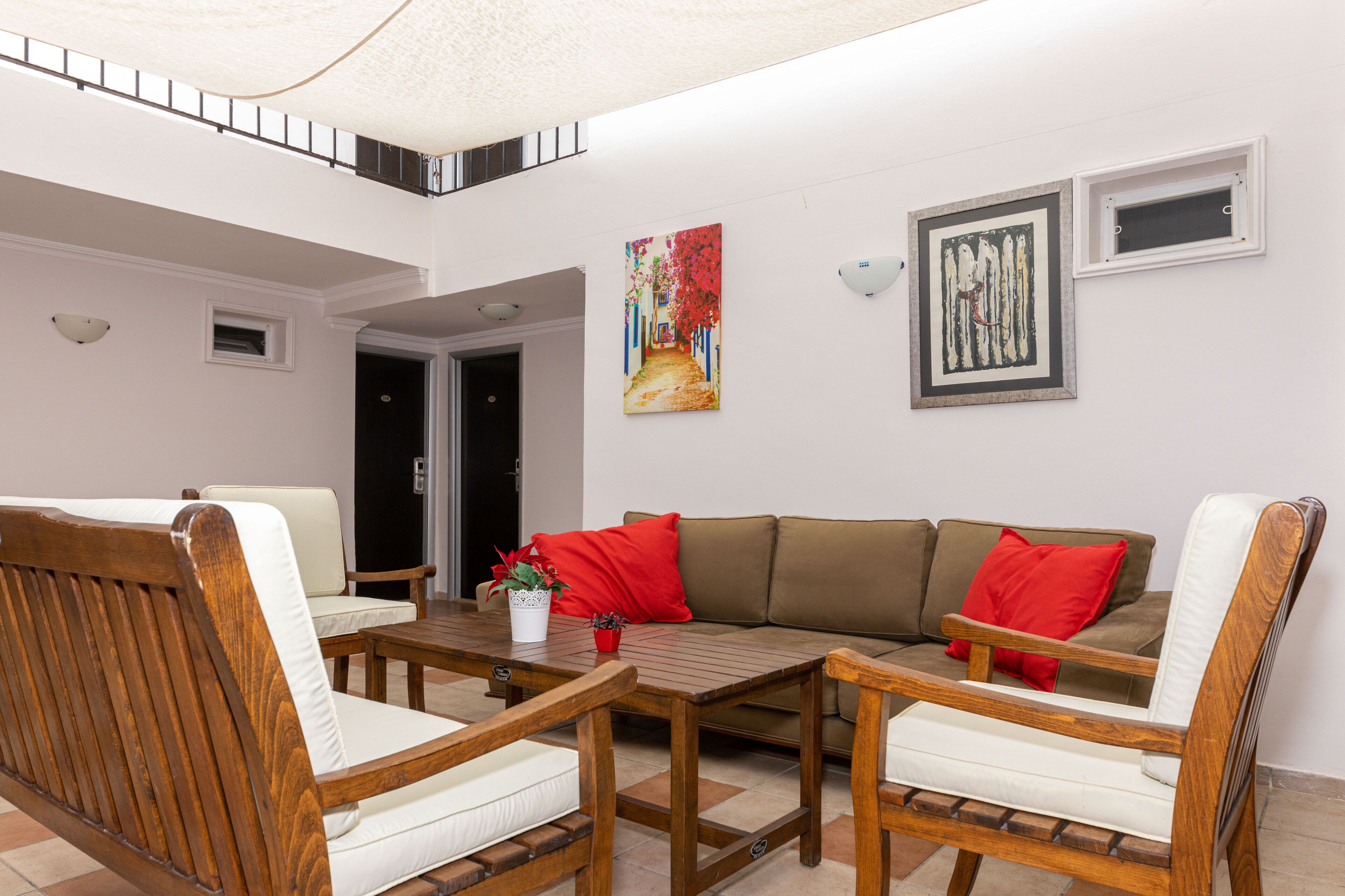 lcd tv, table football, ping pong