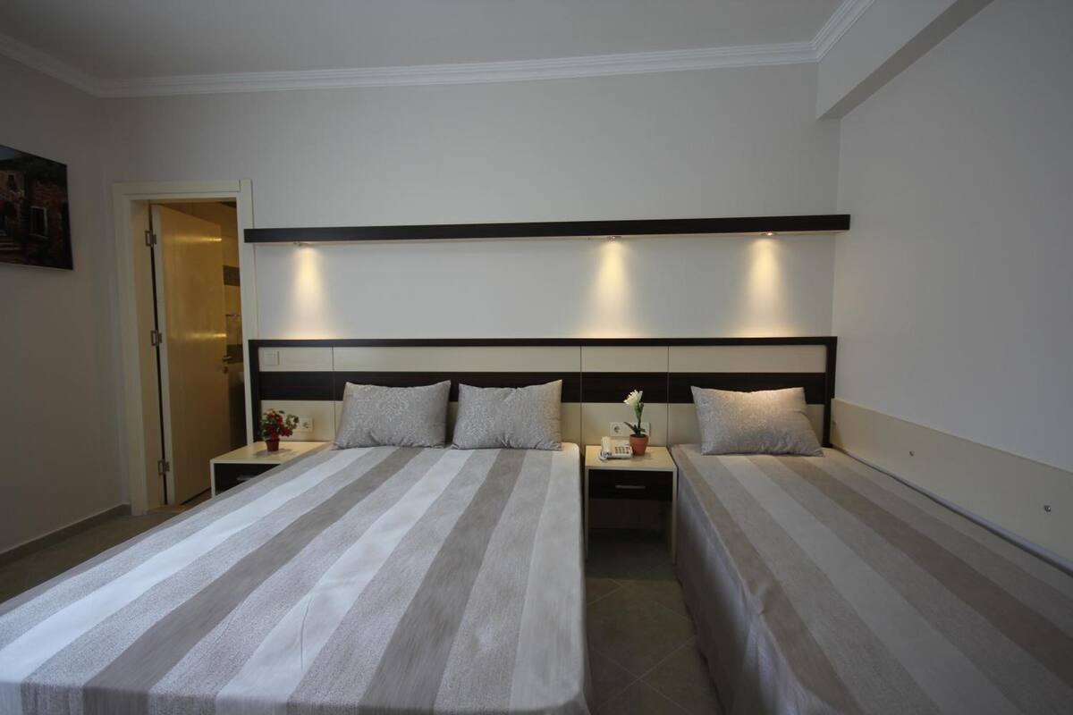 1 bedroom, in-room safe, blackout curtains, free wifi