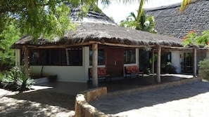Meja sambut tetamu