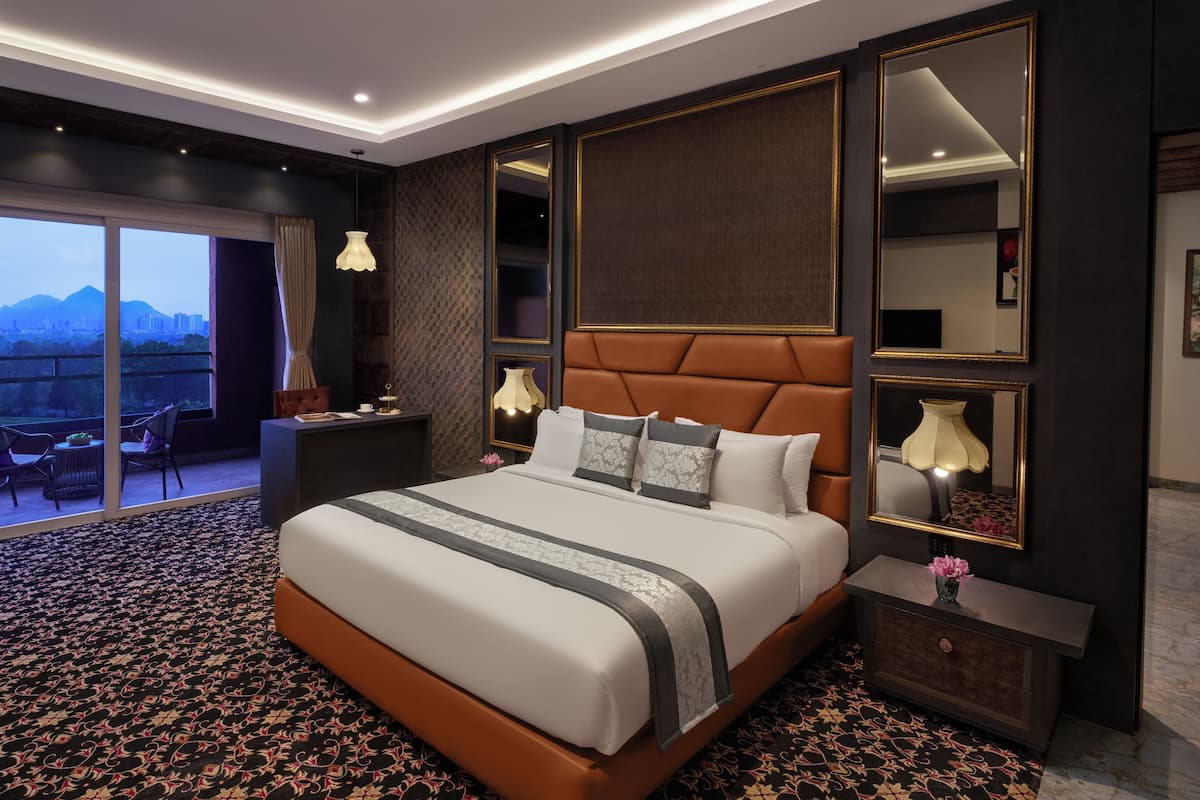 Signature Suite | 2 bedrooms, premium bedding, in-room safe, desk
