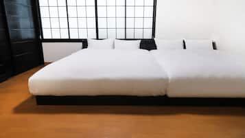 Suíte luxo | 1 quarto, roupas de cama premium, edredons de pluma, escrivaninha