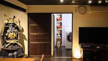 Suíte luxo | 1 quarto, roupas de cama premium, edredons de pluma, escrivaninha