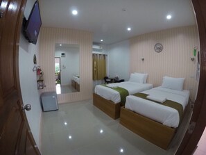 Family Triple Room | Free WiFi