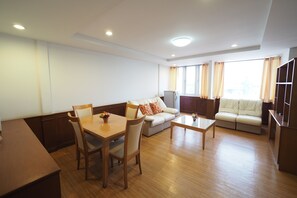 Suite | In-room dining