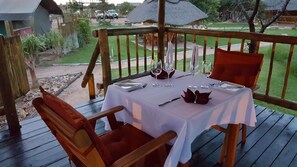 Breakfast, lunch, dinner served; local and international cuisine 