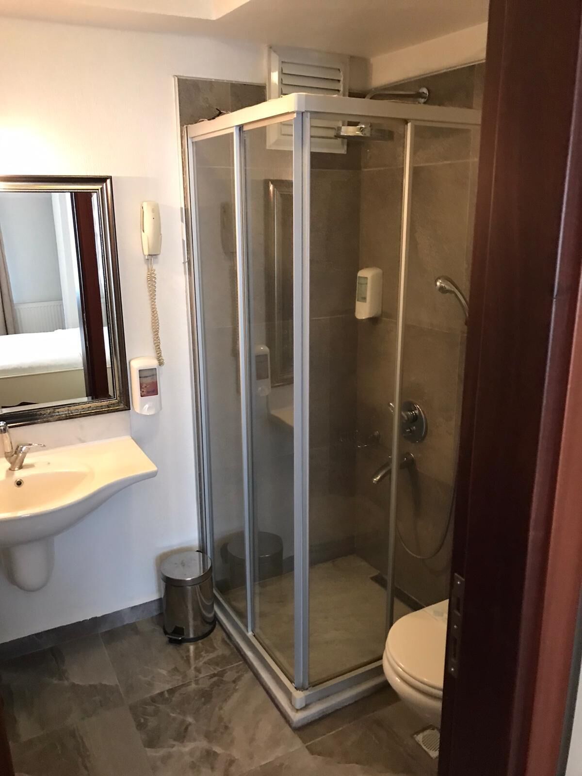 comfort single room | bathroom | shower, rainfall showerhead, designer toiletries, hair dryer