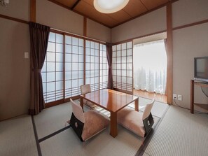 Japanese Style Room, Annex