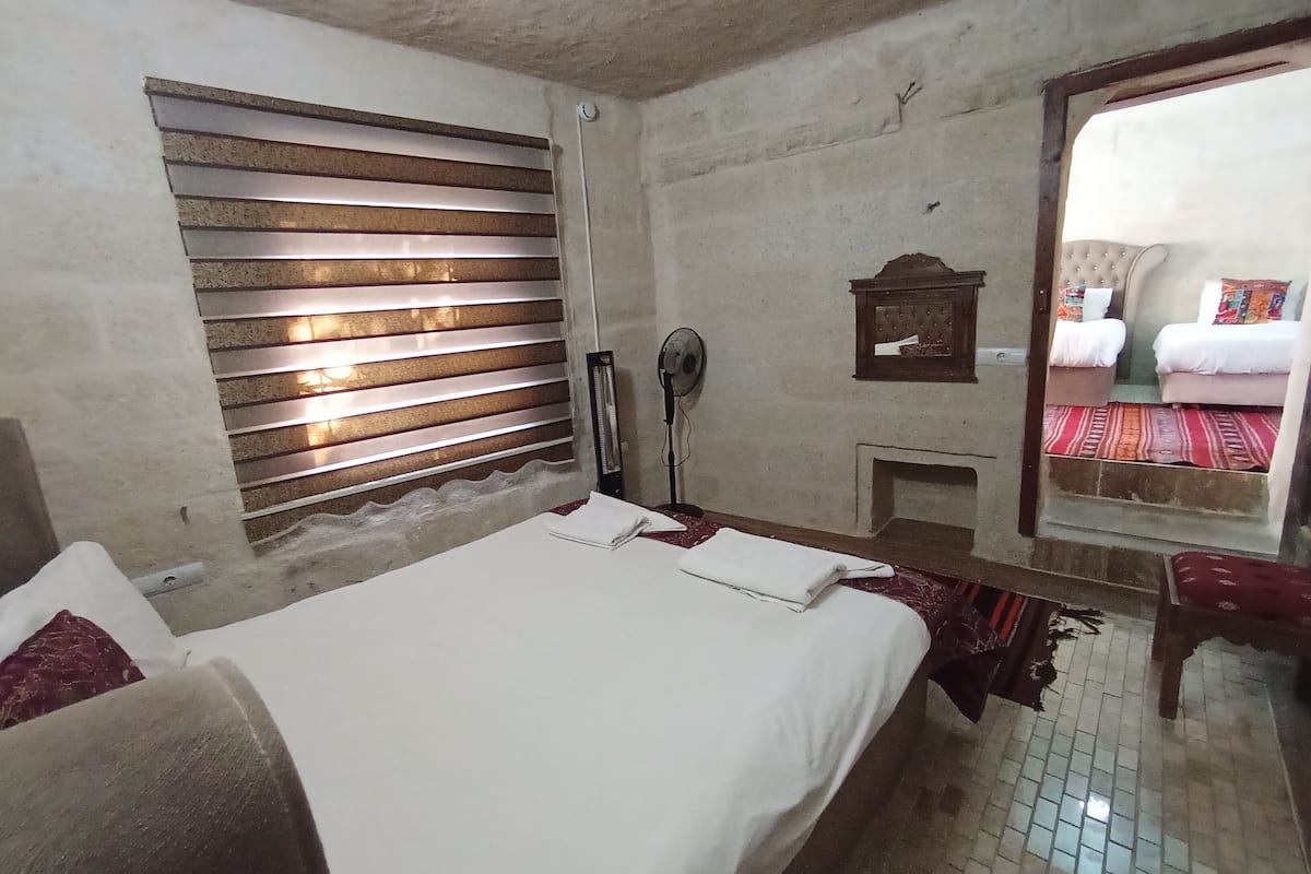 Family Studio, 2 Bedrooms | 1 bedroom, premium bedding, blackout drapes, soundproofing