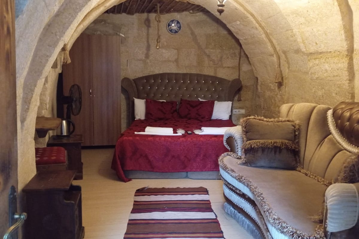 Basic Double Room | 1 bedroom, premium bedding, blackout drapes, soundproofing