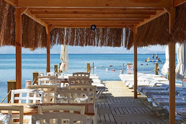 Property grounds - Meteor Beach Hotel (Bodrum)