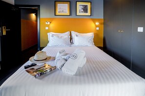 Habitación doble, vista al río | Wifi gratis y ropa de cama 