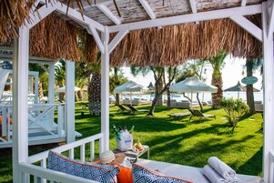 私家海滩、沙滩椅、海滩遮阳伞、沙滩毛巾