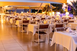 Desayuno buffet incluido todos los días