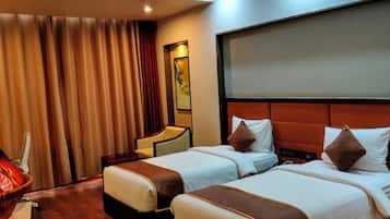 1 bedroom, minibar, in-room safe, desk