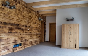 Bureau, chambres insonorisées, Wi-Fi gratuit, draps fournis