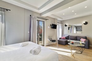 Suite Luxe, balcon | Coin séjour