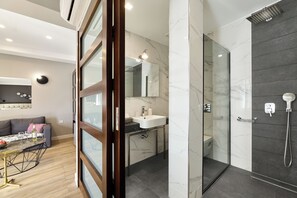 Bathroom - Nival Luxury Suites (Chania)