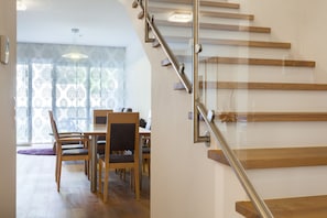 Exclusive Duplex, 2 Bedrooms | In-room dining