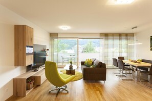 Deluxe Condo, 2 Bedrooms, Accessible, Lake View | Living area - Ferienwohnung Bergkristall (Millstatt)