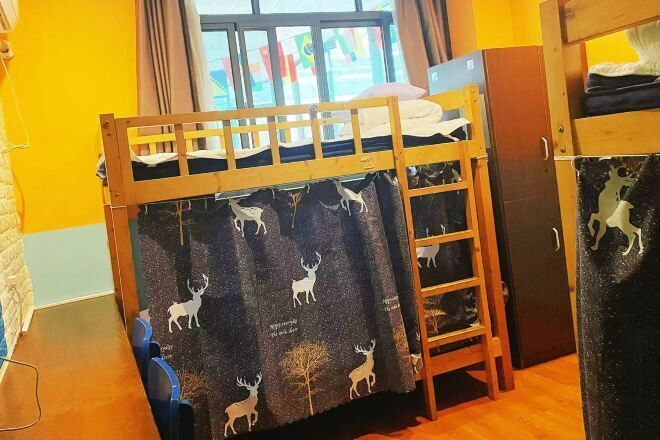 Desk, blackout curtains, free WiFi