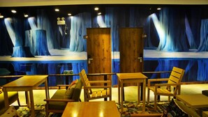Lobby sitting area - Ningbo 238 International Youth Hostel (Ningbo)