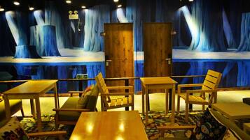 Àrea amb seients del vestíbul