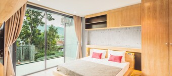 Condo in Nai Harn in ReLife 15-122-211