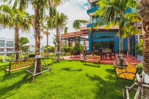 Terrace/patio - Condo in Nai Harn in ReLife 15-122-211 (Rawai)