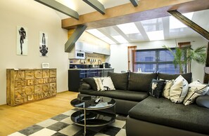 Departamento Elite, 2 habitaciones, chimenea | Escritorio, cortinas blackout, wifi gratis y ropa de cama 