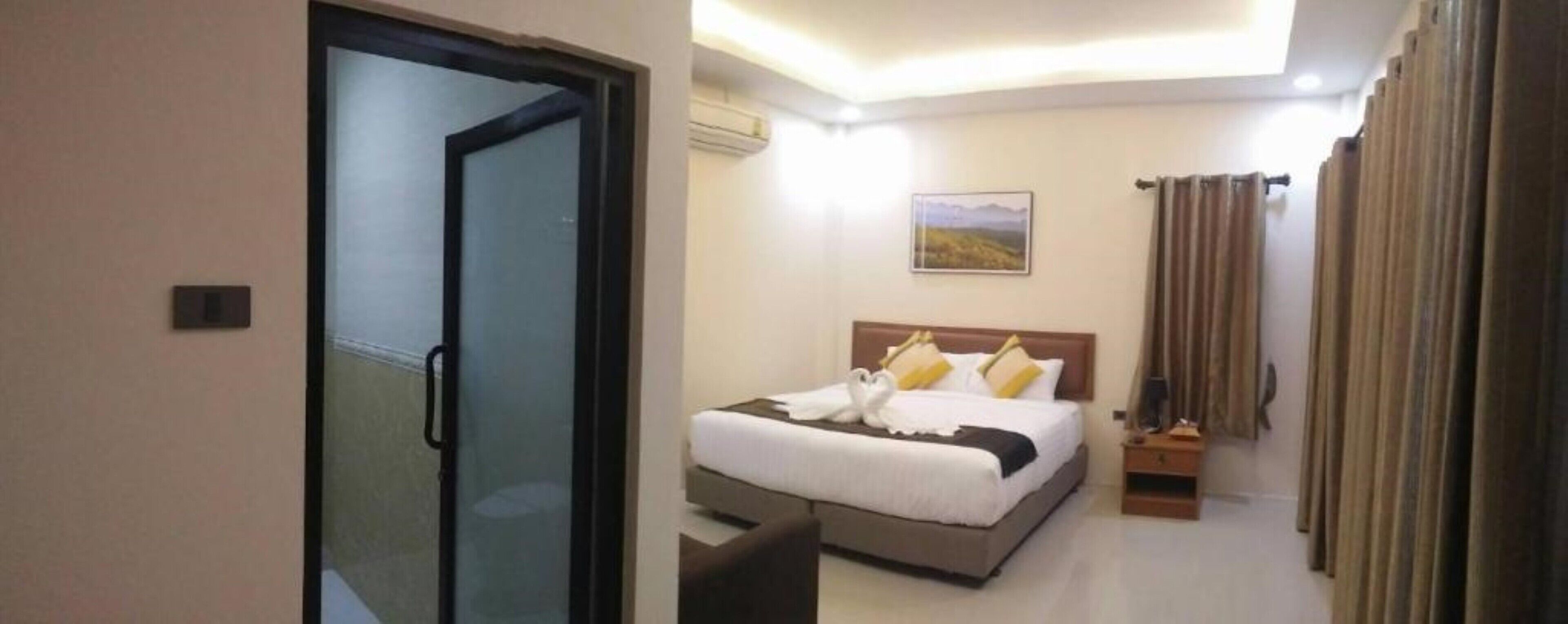 Superior Double Room | Free WiFi, bed sheets