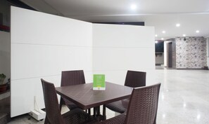 Dining - Treebo Celeste (Visakhapatnam)