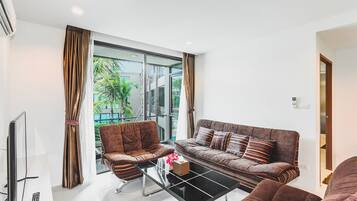 Apartment, 1 Bedroom | Living room