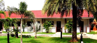 Banlang Hotel Resort & Swimmingpool