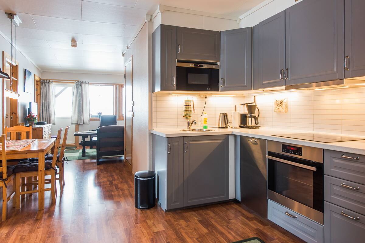 Blackout drapes, cribs (free), WiFi (free), individually decorated