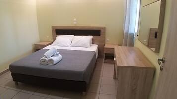Deluxe Studio | Soundproofing, free WiFi, bed sheets