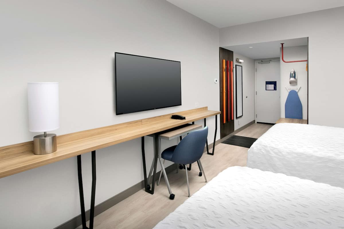 Peralatan tempat tidur premium, peti besi dalam bilik