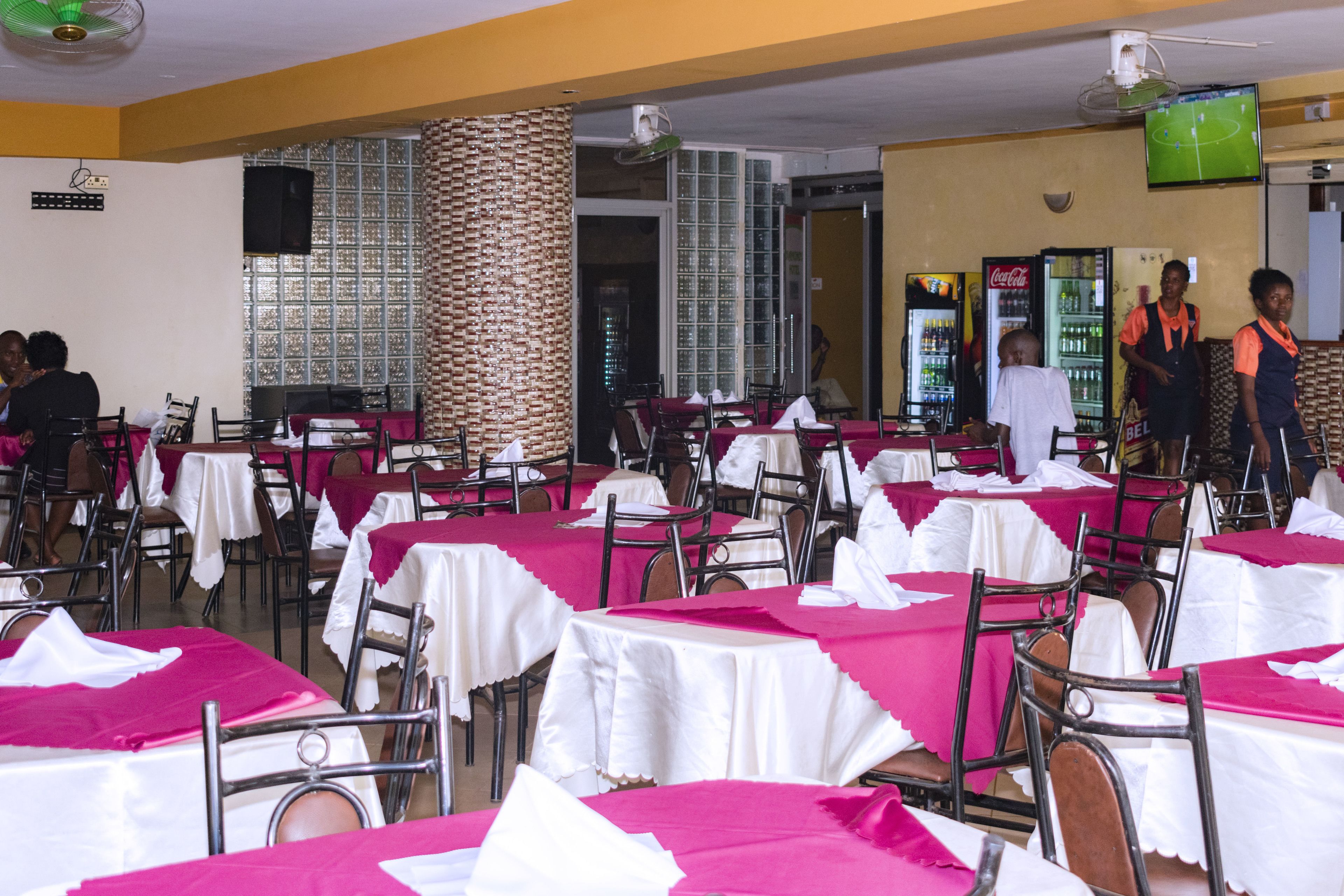 Se sirven desayunos, almuerzos y cenas