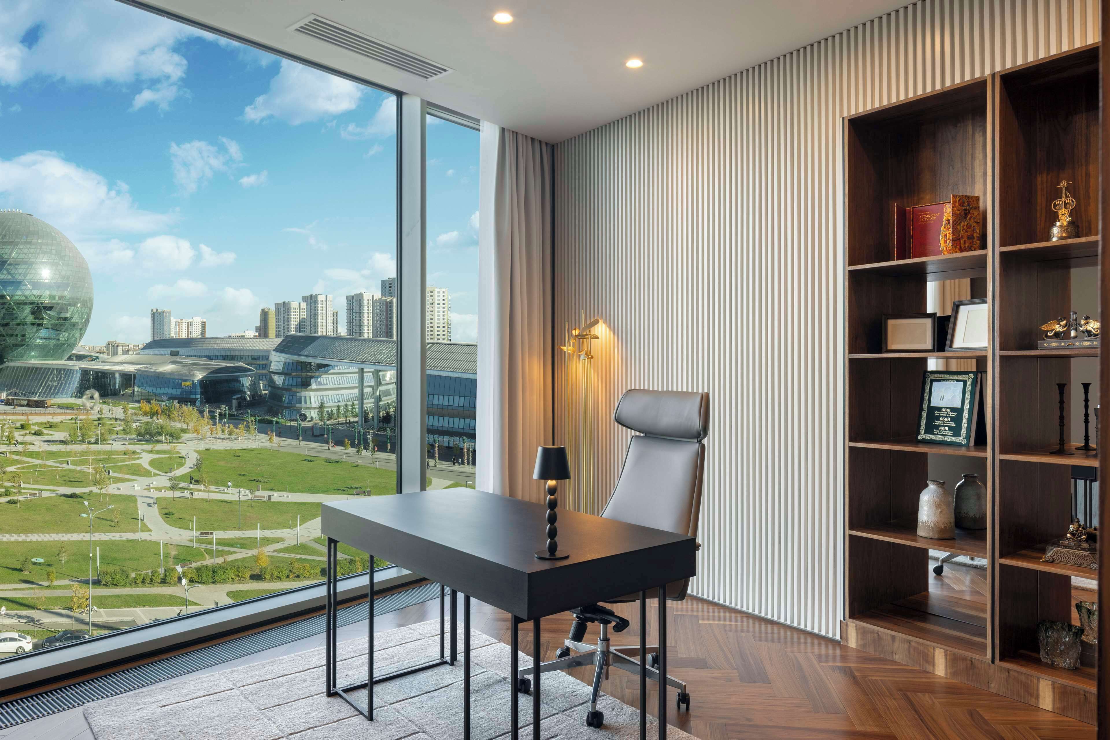 suite, 1 king bed | 1 bedroom, premium bedding, memory-foam beds, minibar