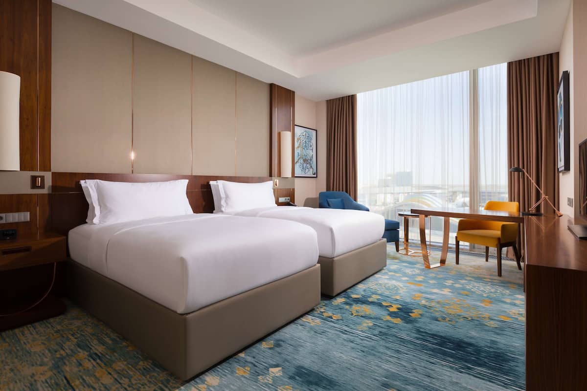 1 bedroom, premium bedding, memory-foam beds, minibar