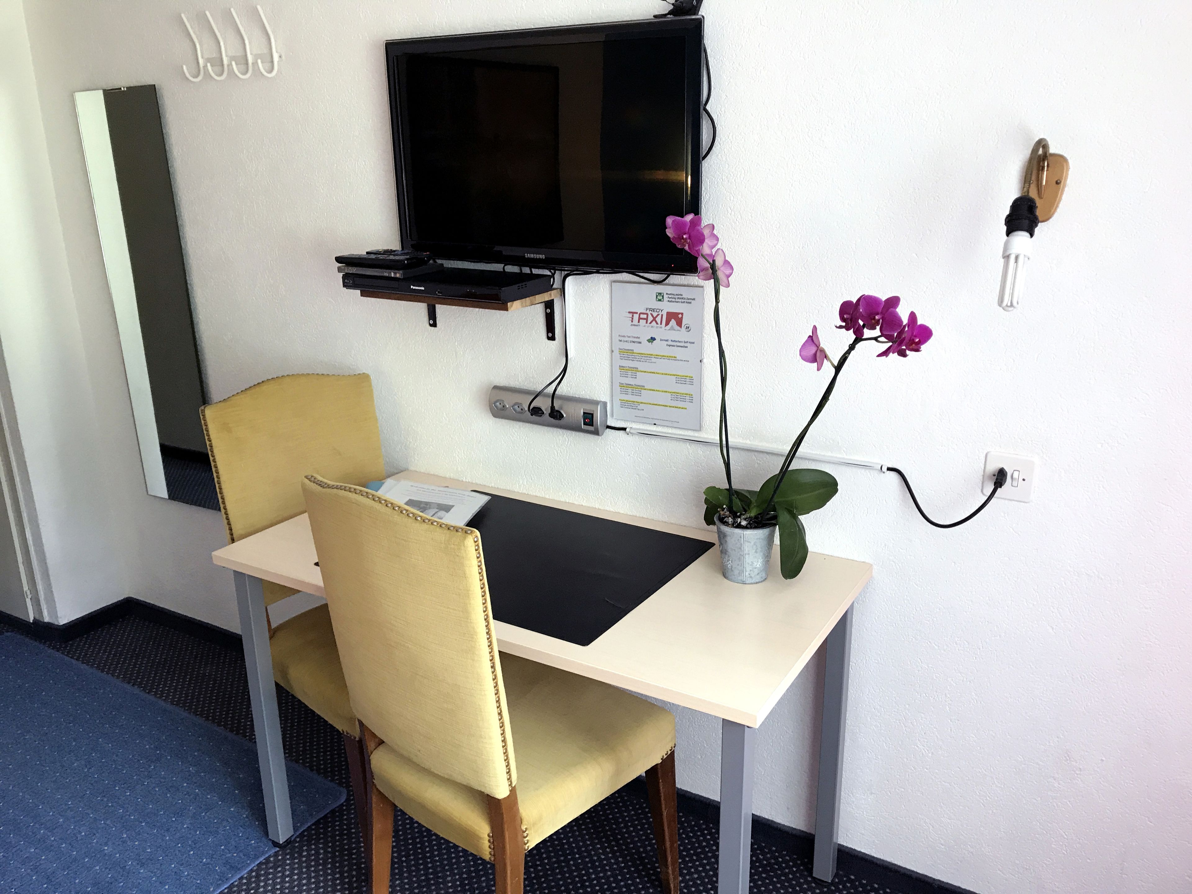 economy triple room, garden view | frette italian sheets, premium bedding, select comfort beds, minibar