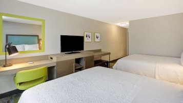 Habitación, 2 camas Queen size, para no fumadores, refrigerador y microondas | Ropa de cama de alta calidad y caja de seguridad en la habitación